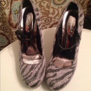 Excellent condition 4inch 👠